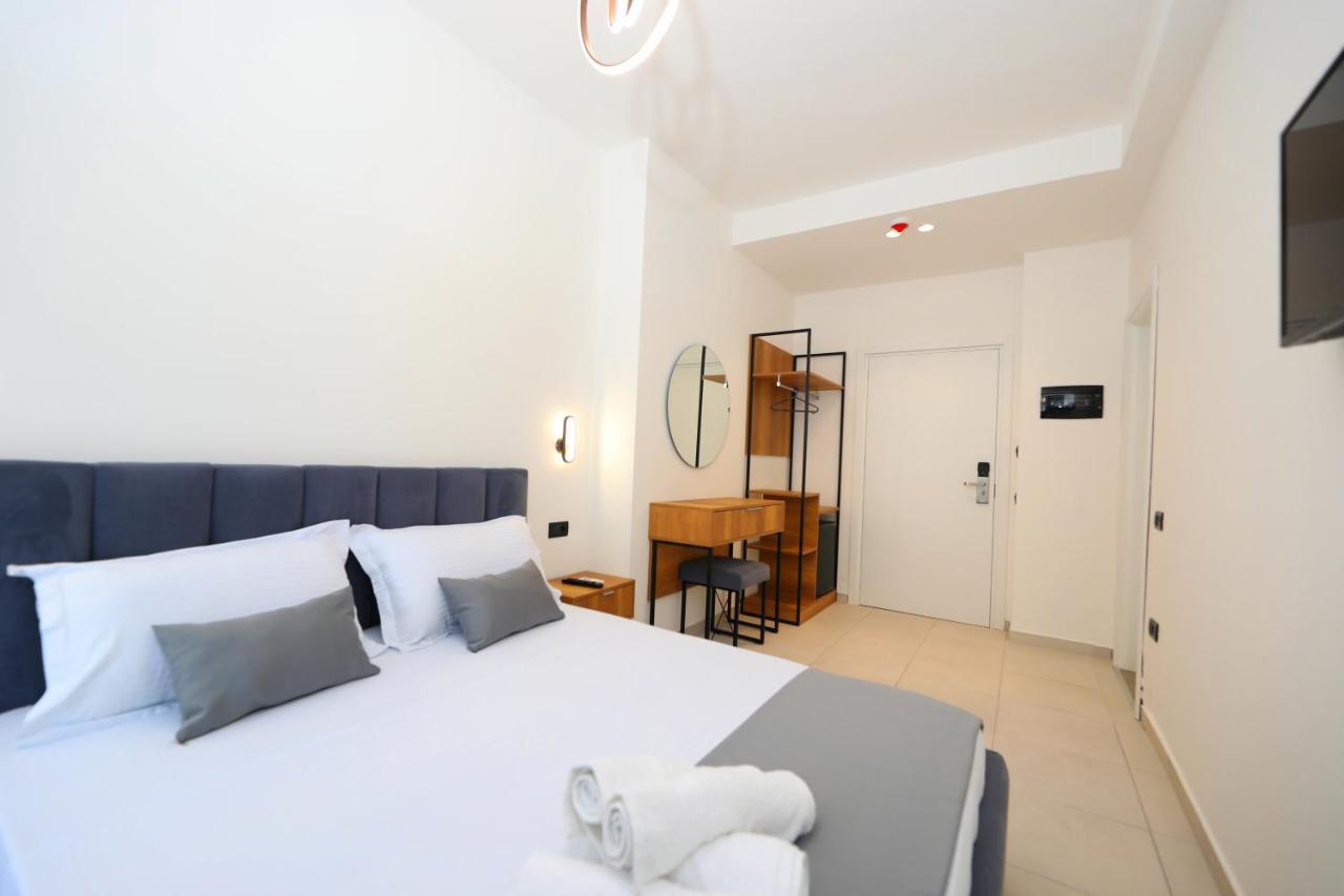 Maor Hotel Bashkia e Orikumit Exteriör bild