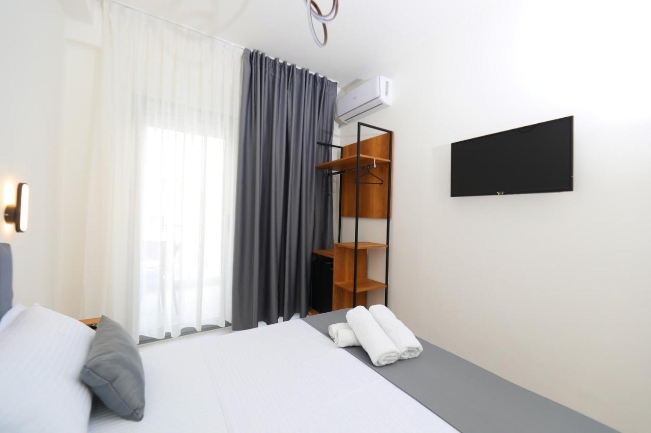 Maor Hotel Bashkia e Orikumit Exteriör bild