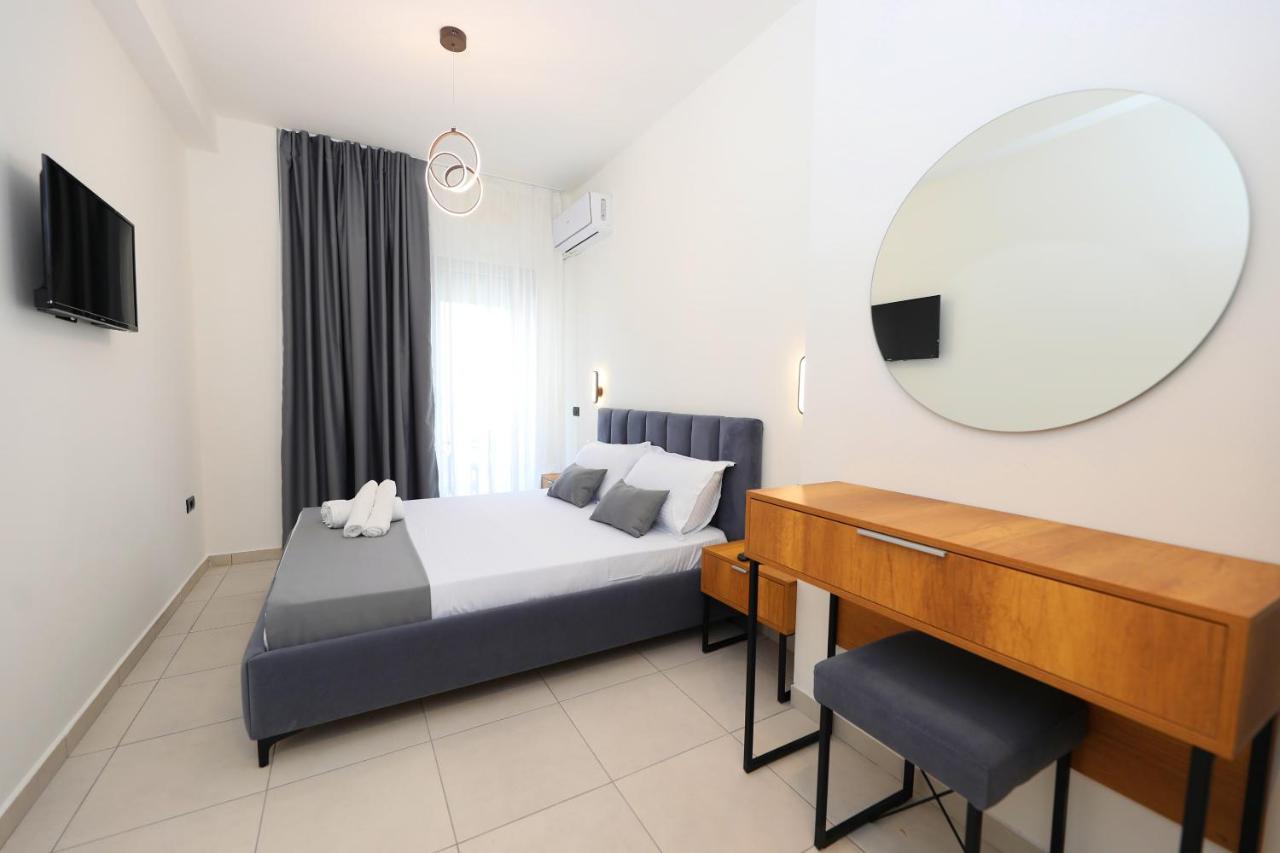 Maor Hotel Bashkia e Orikumit Exteriör bild