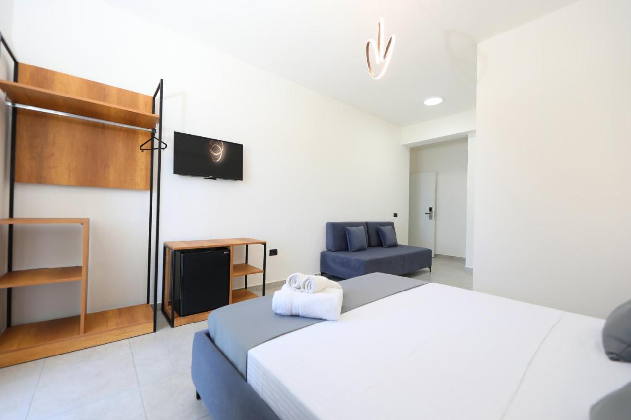 Maor Hotel Bashkia e Orikumit Exteriör bild